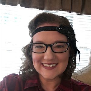 Meet your Posher, Carla